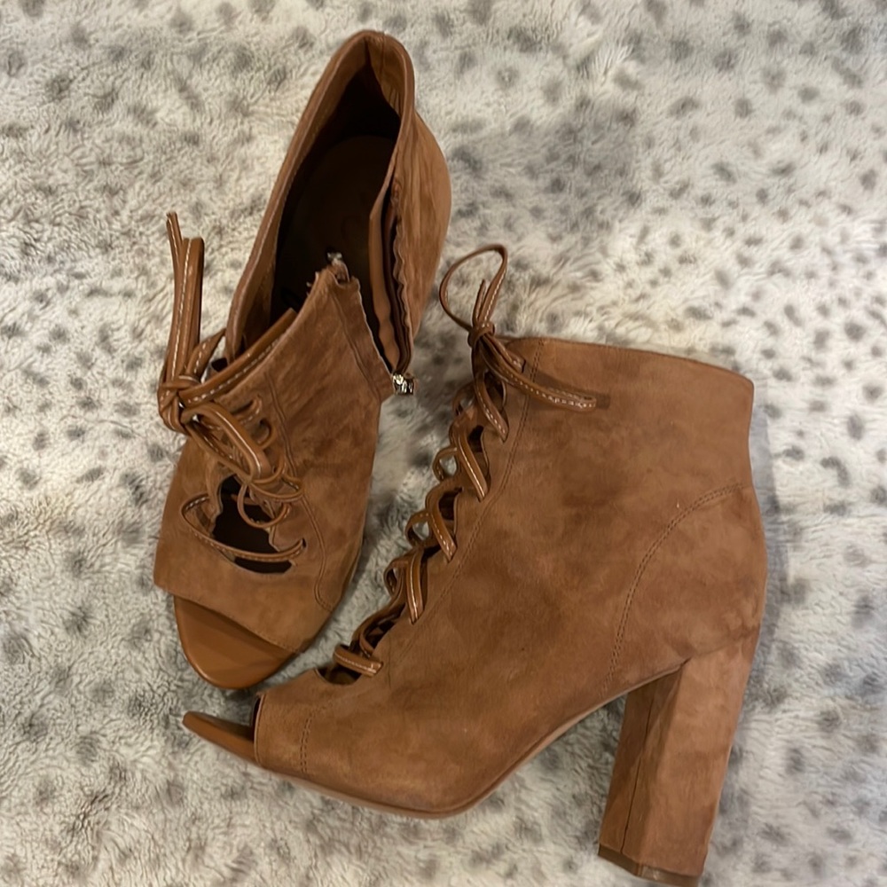 Sam Edelman shoe/boots tan suede